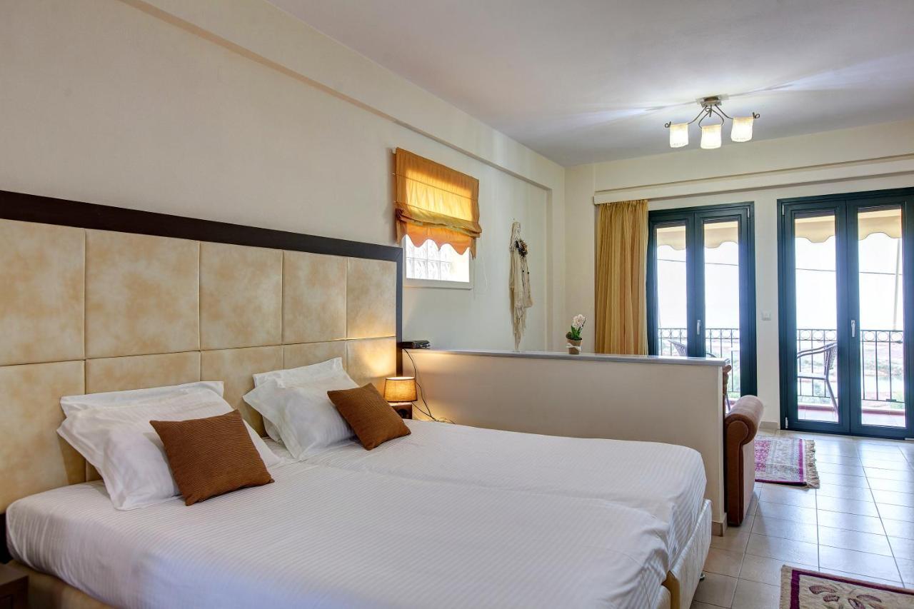 Koronisia Apartments Екстериор снимка
